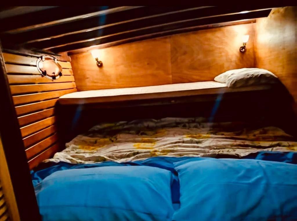 Oceania Boat Tour Bateau-hôtel *